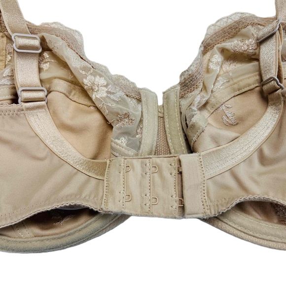 Rosa Faia Size 36D Bra Beige Underwire Lace Trim Embroidered Style #5623 - Picture 10 of 10